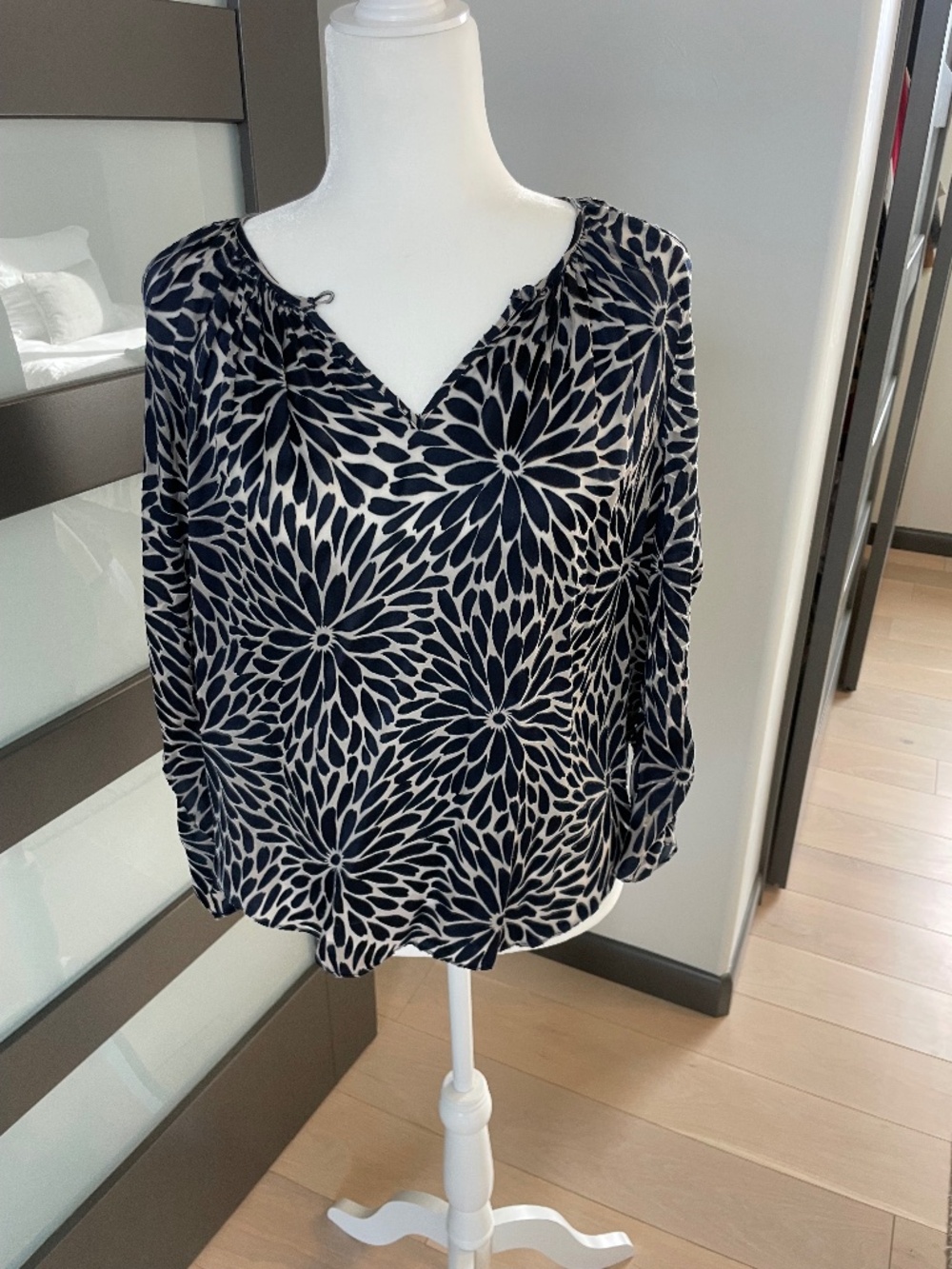 Rebecca Taylor Silk Navy Cream Dahlia Sunburst Blouse 6